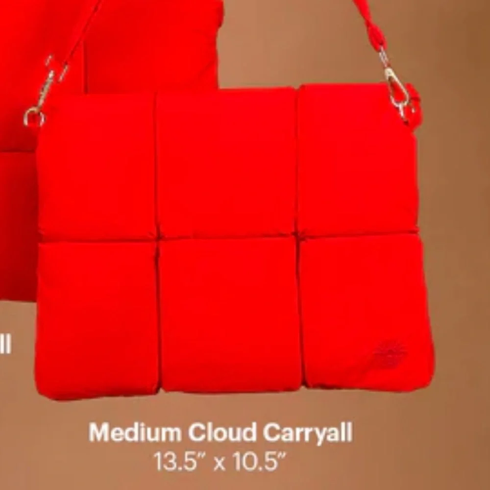 Casely Cloud Carryall Bag - Picture 15 of 15